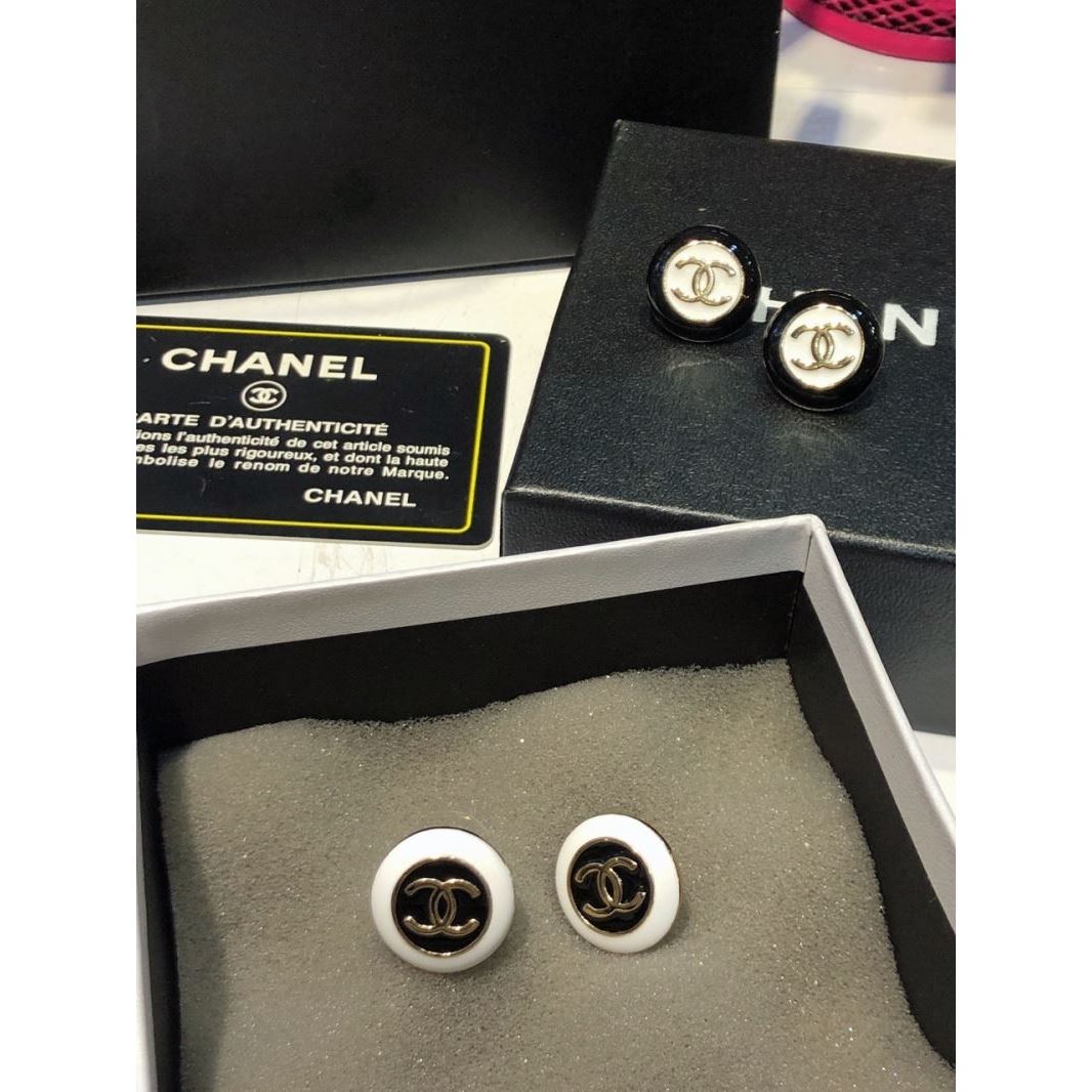 Chanel Earrings - Click Image to Close